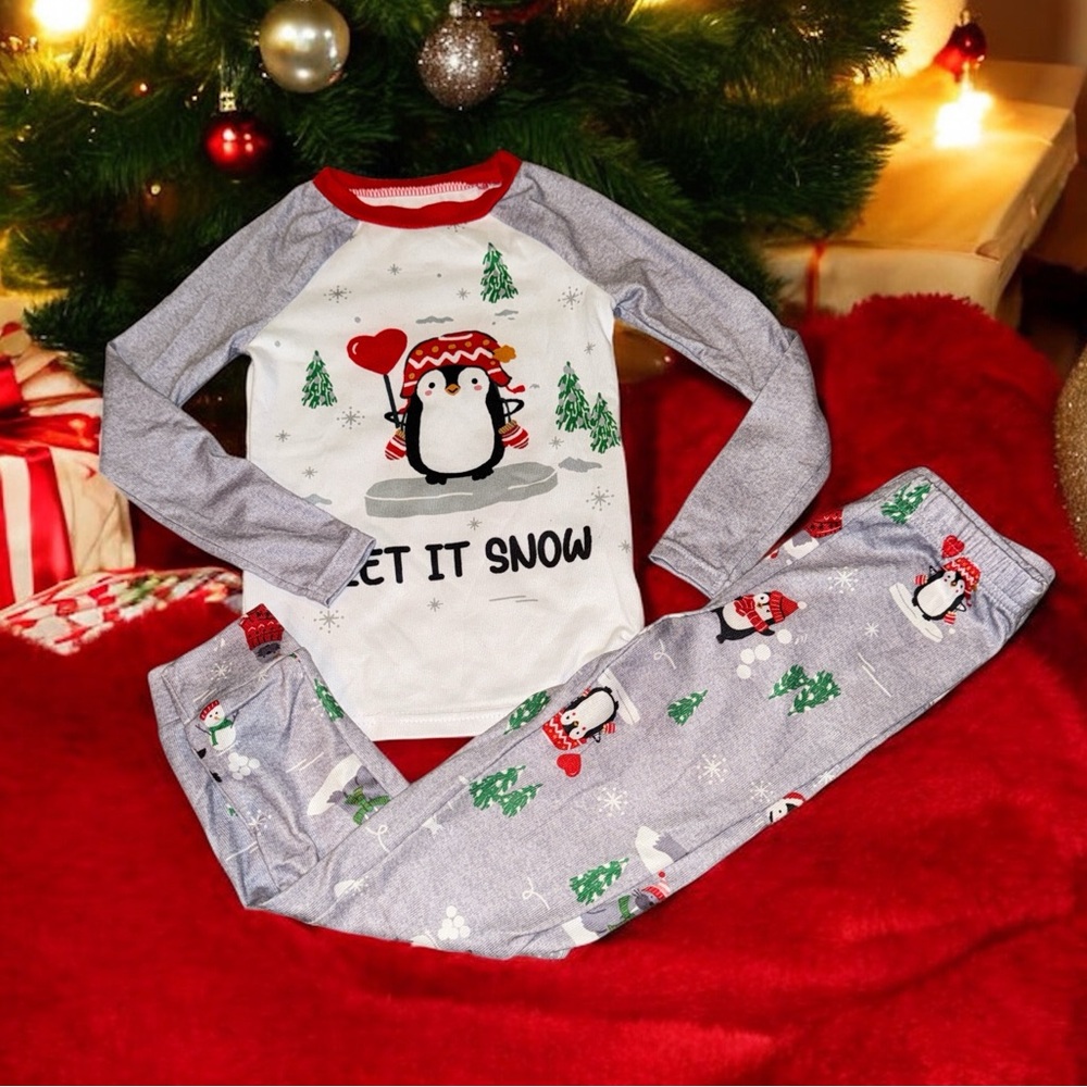 Cuddl Duds Kids Pajama Set - Gray and Red Penguin Design (6)